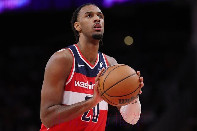 大号两双！萨尔全场15中7，得到19分15篮板1助攻1抢断3盖帽